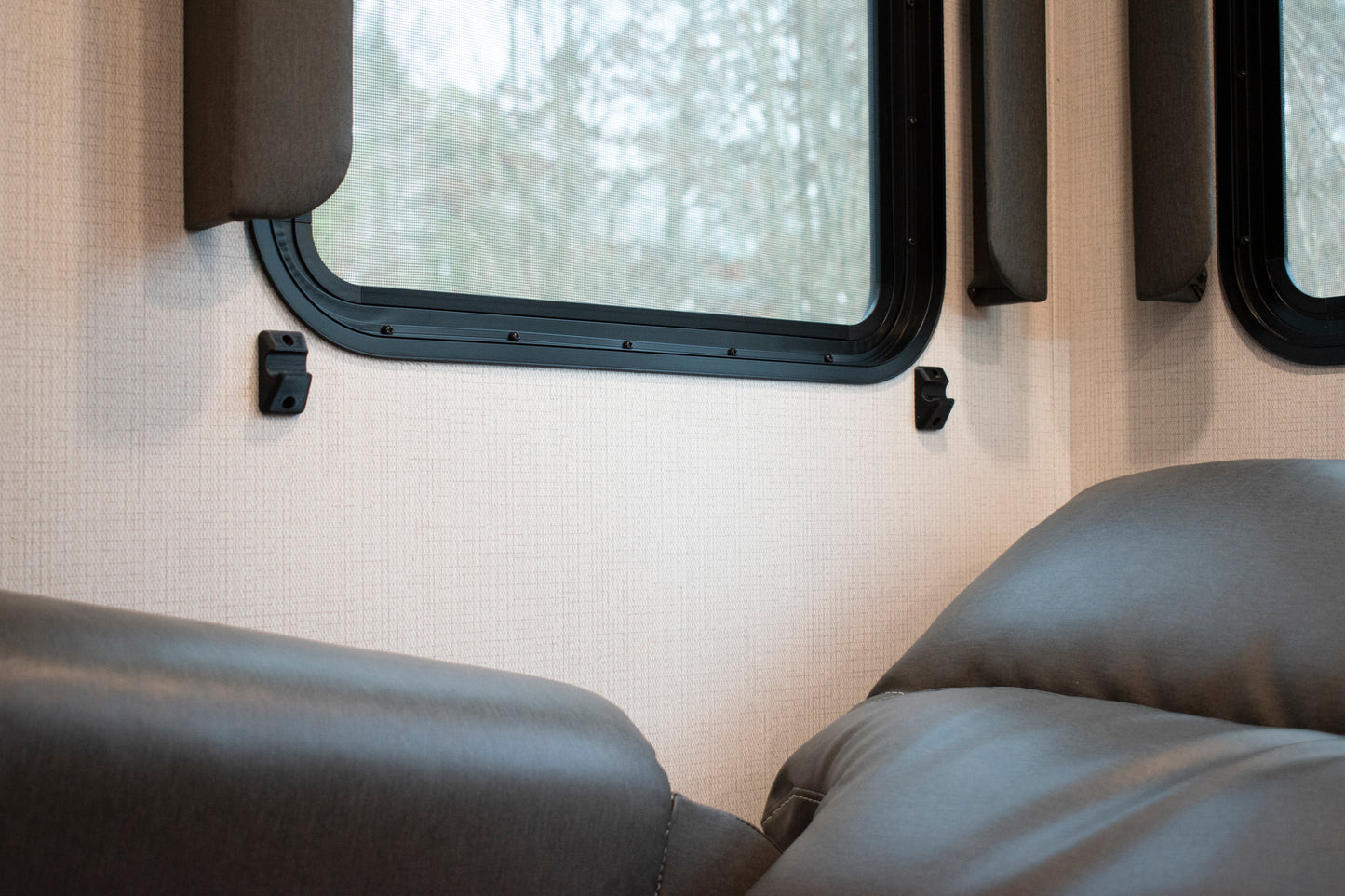 Keystone RV Shade Clips